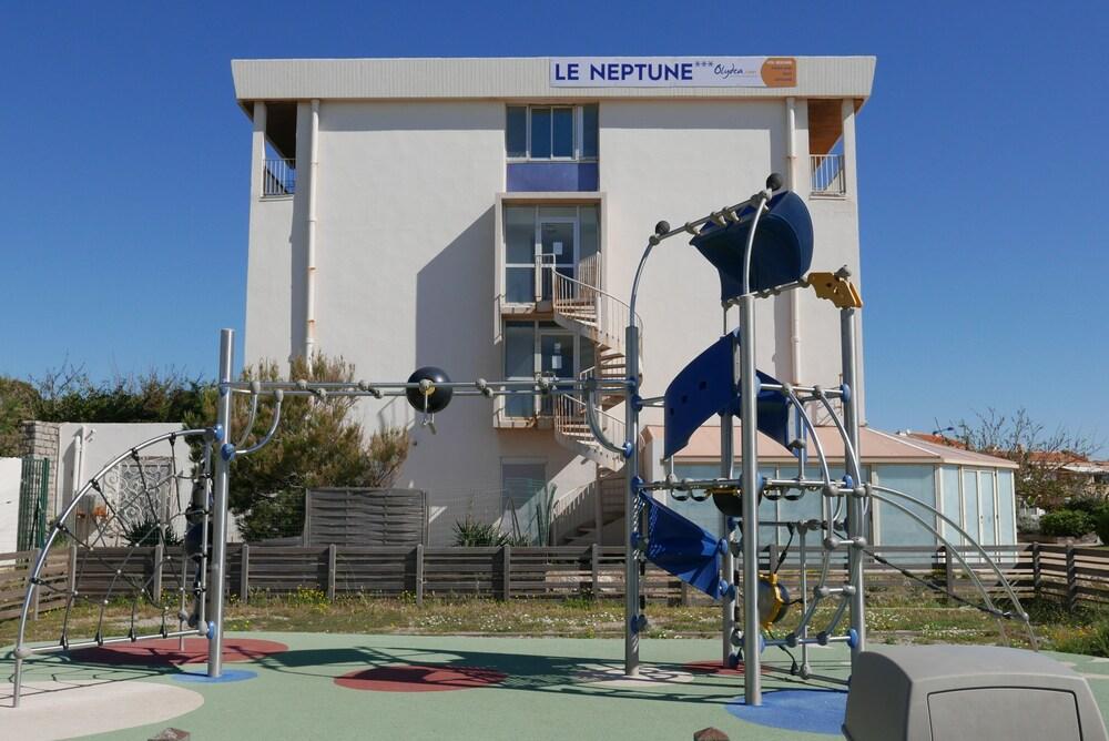 Adonis Pierre La By Olydea Appart hôtel 3*